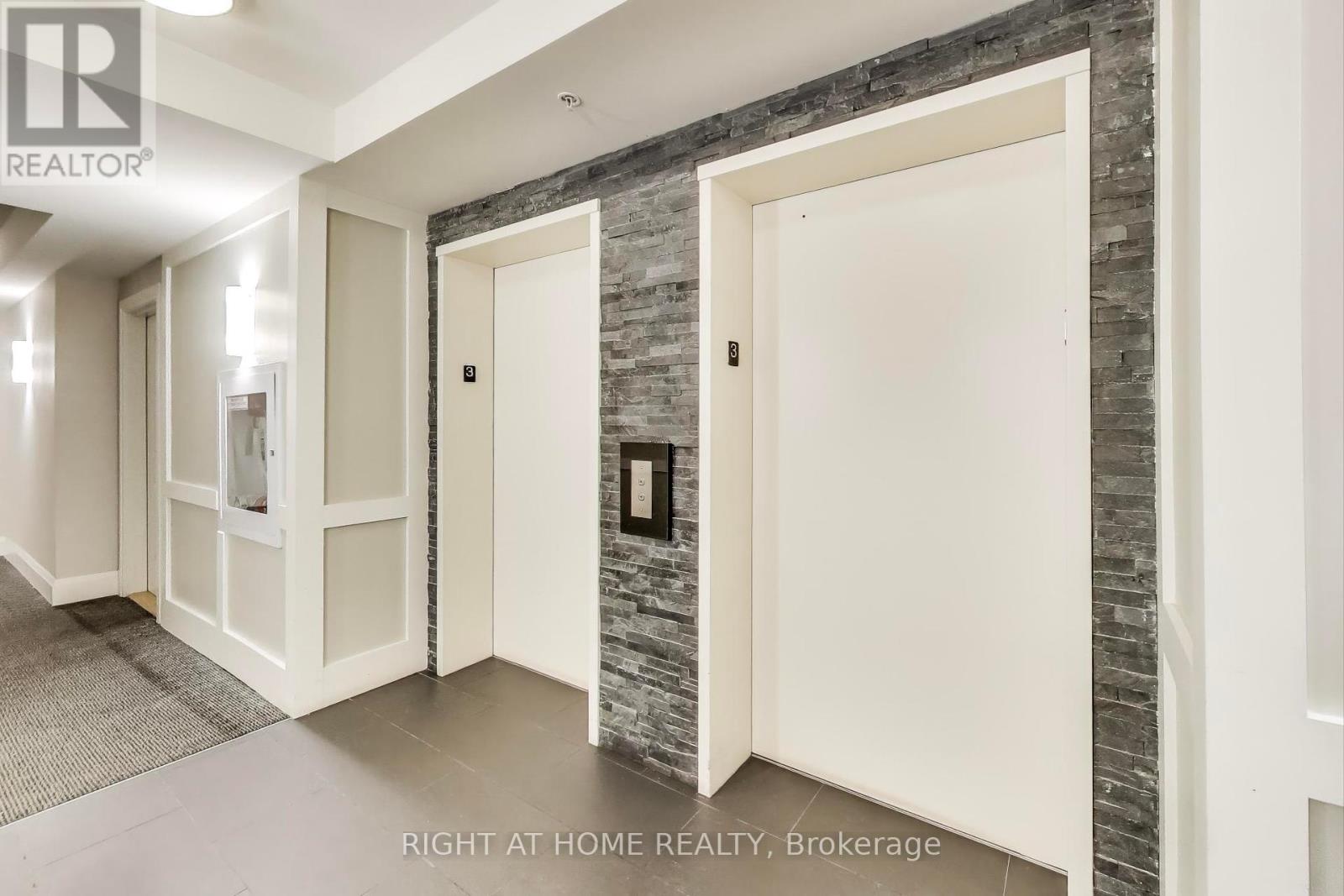 317 - 12 Woodstream Boulevard, Vaughan, Ontario  L4L 8C3 - Photo 15 - N12397711