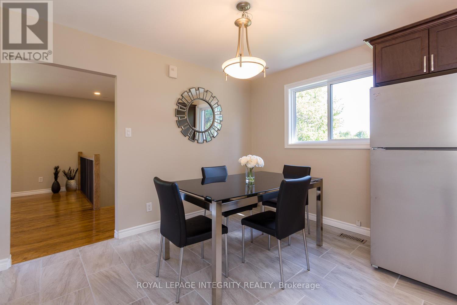 392 Tremblay Road, Ottawa, Ontario  K1G 0B8 - Photo 7 - X12397878
