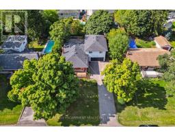 562 WELLINGTON CRESCENT, Oakville, Ontario