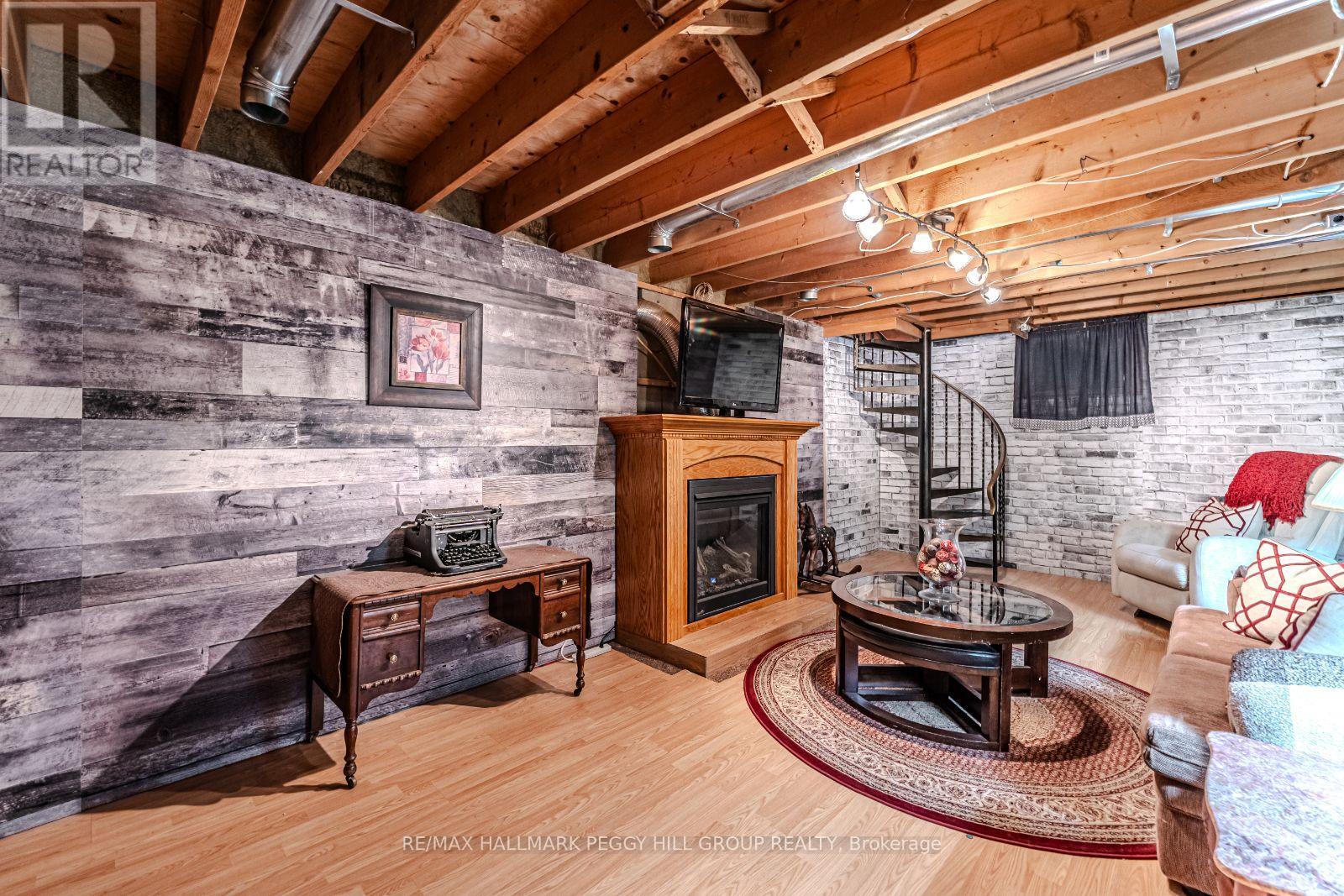 630 William Street, Midland, Ontario  L4R 2T3 - Photo 13 - S12397787