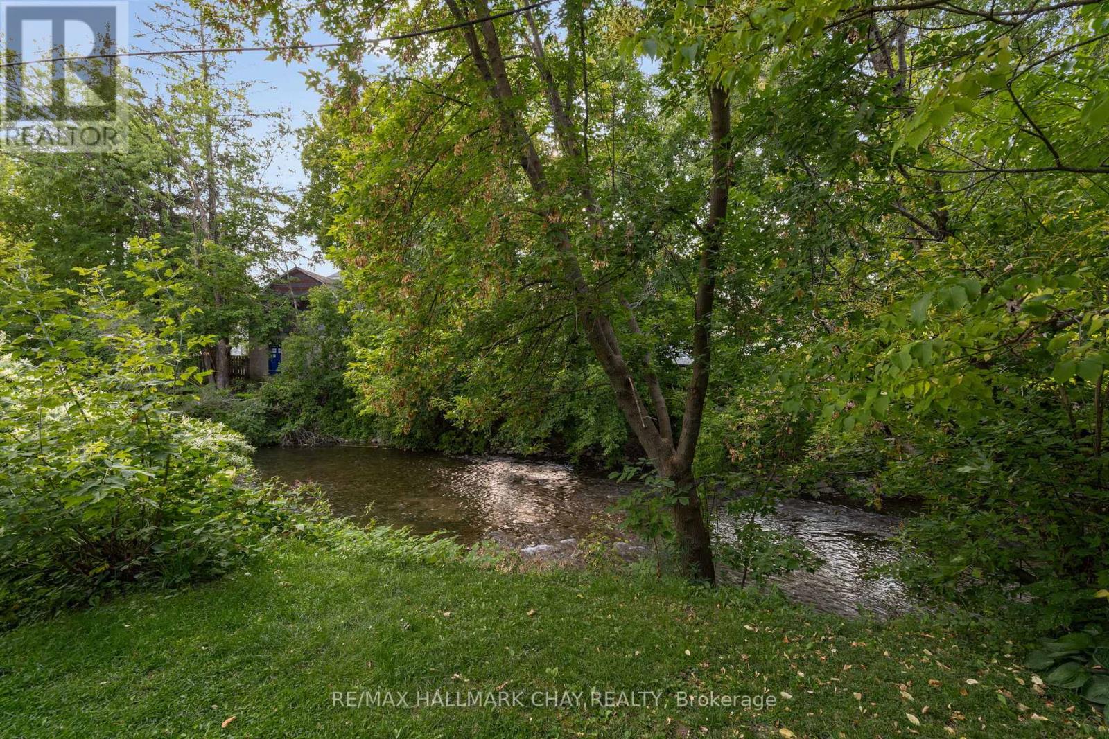 14 Coldwater Road, Severn, Ontario  L0K 1E0 - Photo 17 - S12397792