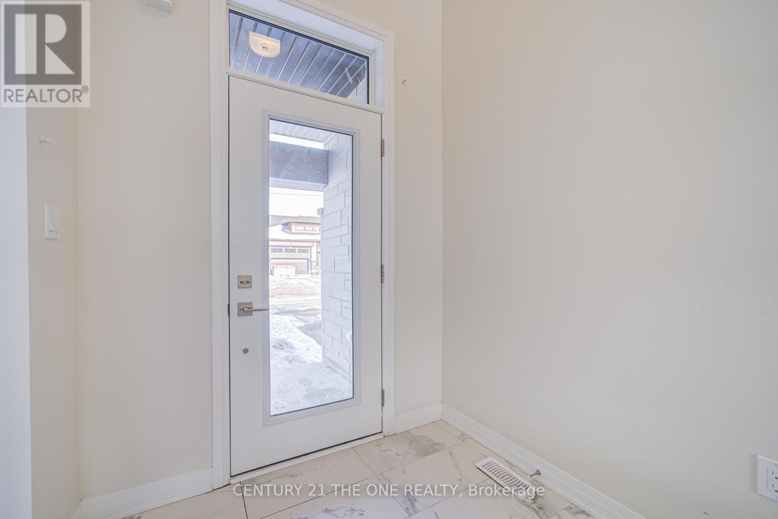 3045 Sandy Acres, Severn, Ontario  L3V 8P9 - Photo 18 - S12397827