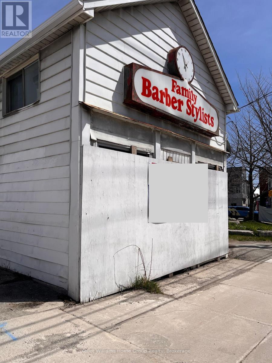 5 Main Street N, Halton Hills, Ontario  L7J 1V9 - Photo 2 - W12397926