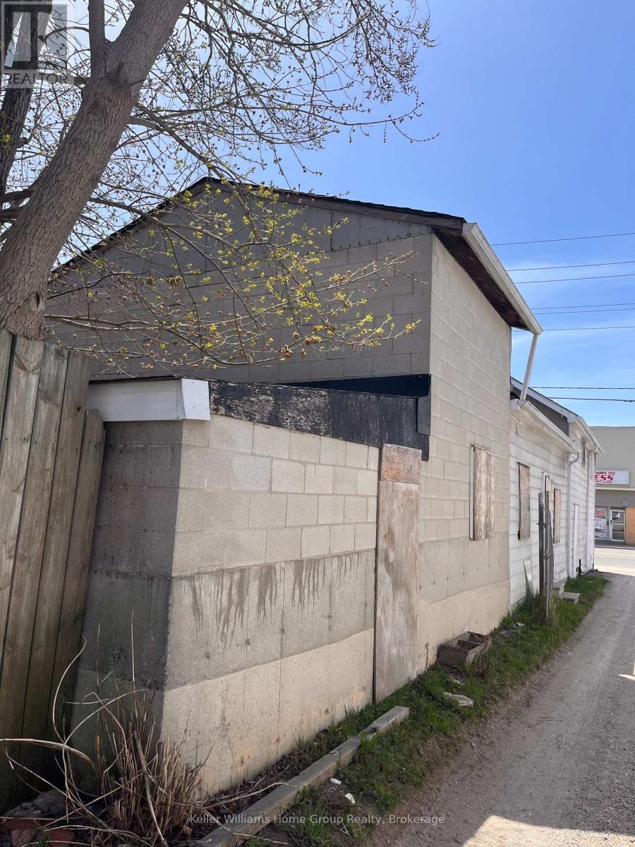 5 Main Street N, Halton Hills, Ontario  L7J 1V9 - Photo 6 - W12397926