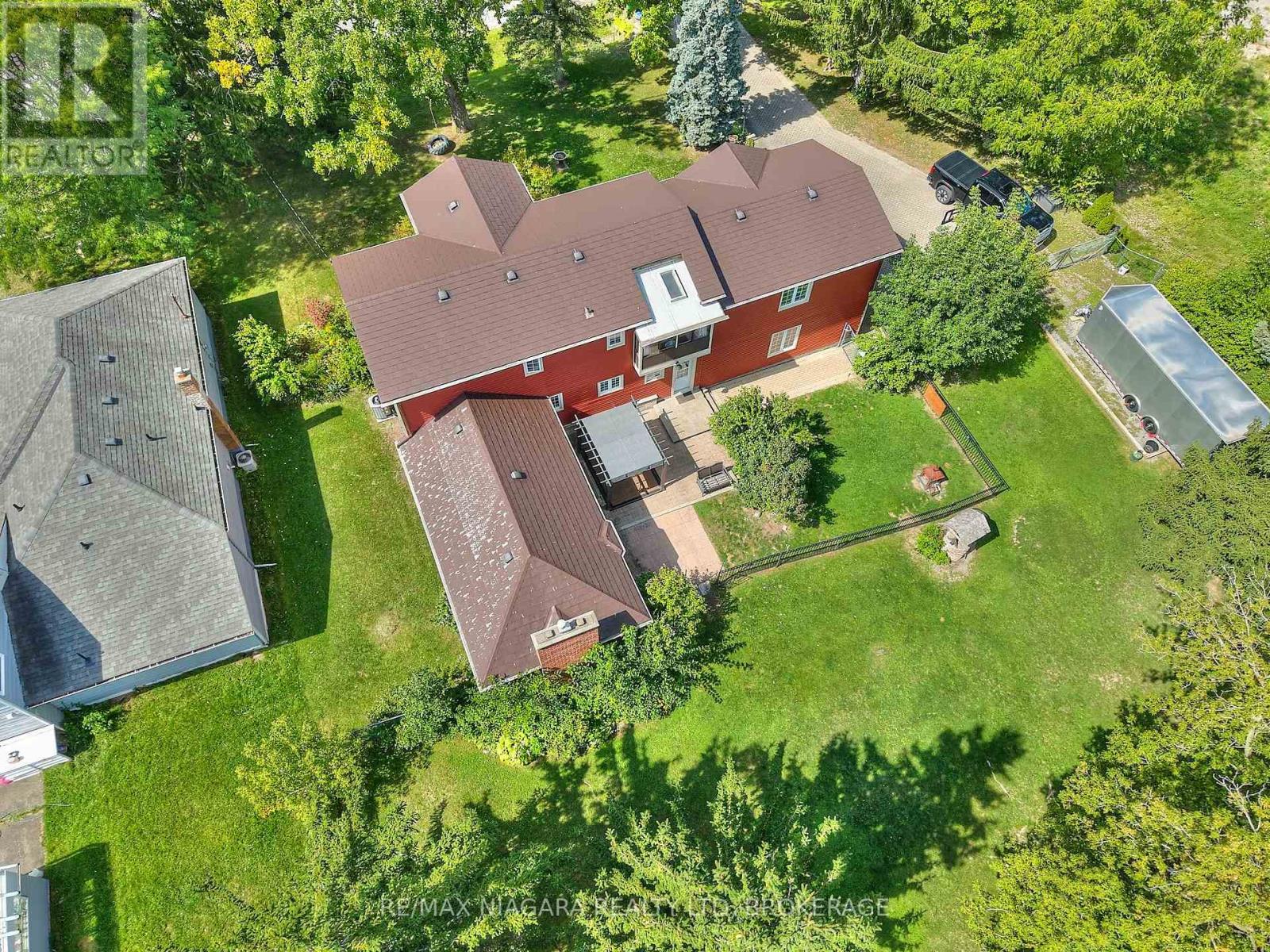 7060 Garner Road, Niagara Falls (Forestview), Ontario  L2E 6S4 - Photo 3 - X12397930