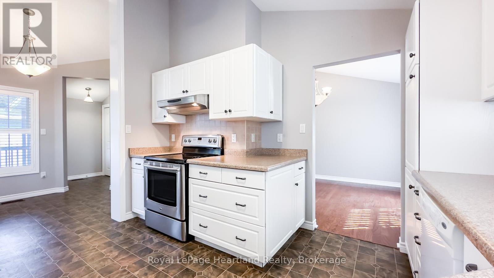 42 Iroquois Lane, Ashfield-Colborne-Wawanosh, Ontario  N7A 3Y2 - Photo 13 - X12397947