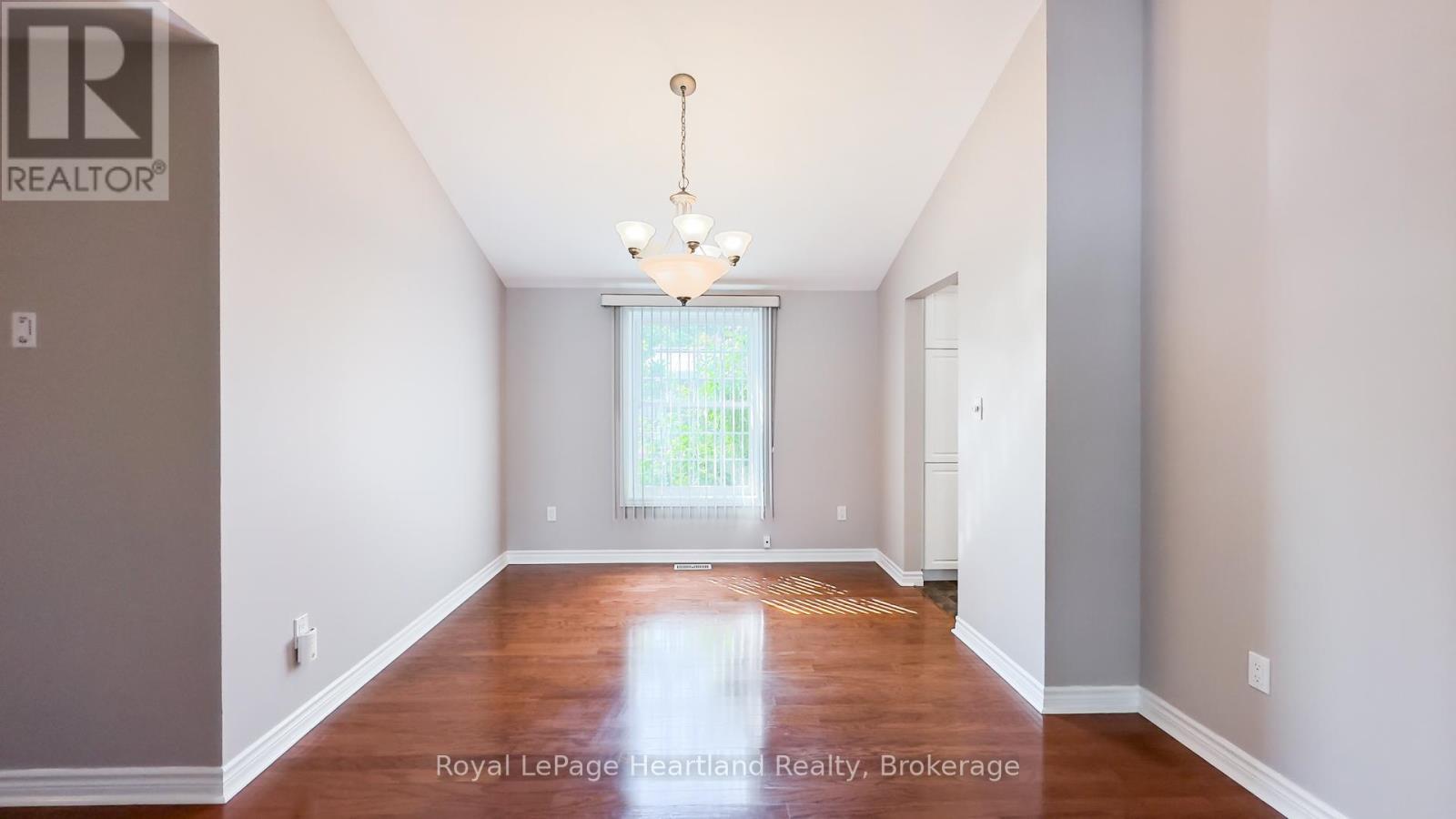 42 Iroquois Lane, Ashfield-Colborne-Wawanosh, Ontario  N7A 3Y2 - Photo 17 - X12397947