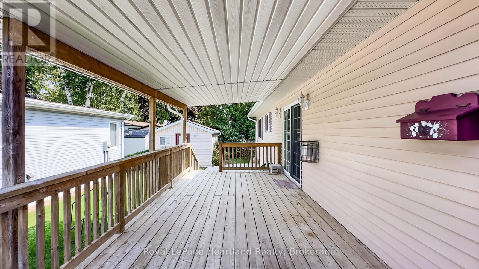42 Iroquois Lane, Ashfield-Colborne-Wawanosh, Ontario  N7A 3Y2 - Photo 38 - X12397947