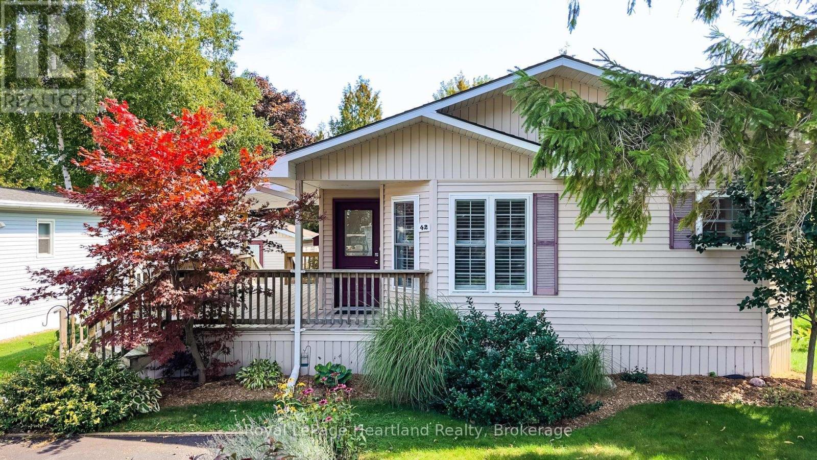 42 Iroquois Lane, Ashfield-Colborne-Wawanosh, Ontario  N7A 3Y2 - Photo 48 - X12397947