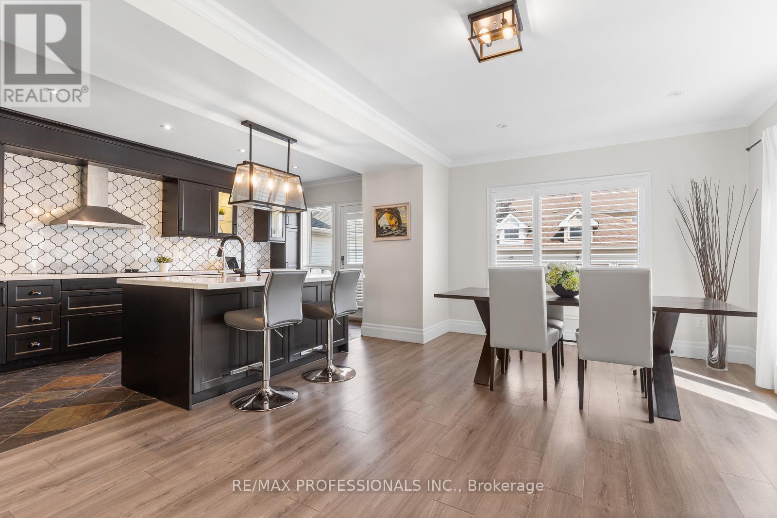 1241 Brillinger Street, Oakville (Wt West Oak Trails), Ontario  L6M 3T2 - Photo 13 - W12397723