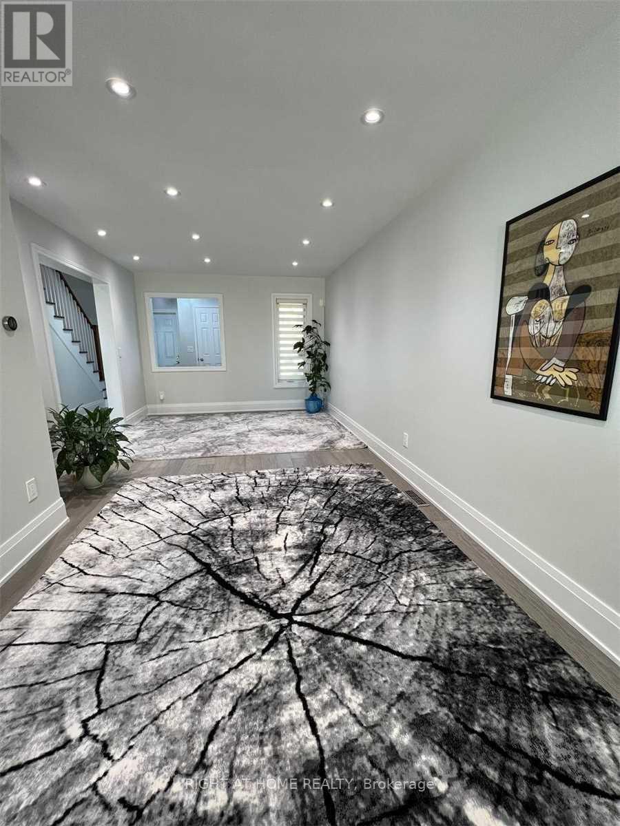 5936 CANDLEBROOK COURT, Mississauga, Ontario