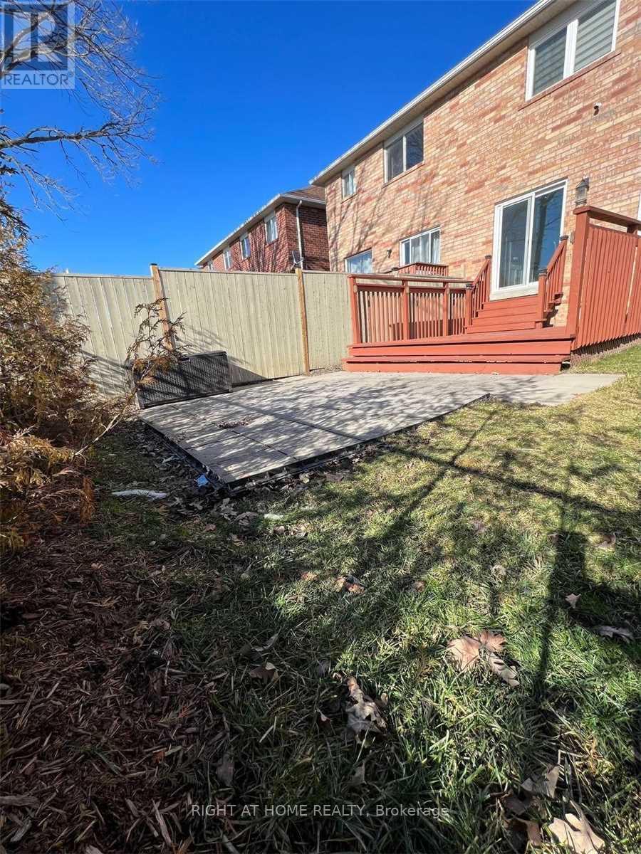 5936 Candlebrook Court, Mississauga, Ontario  L5V 2V5 - Photo 28 - W12397730
