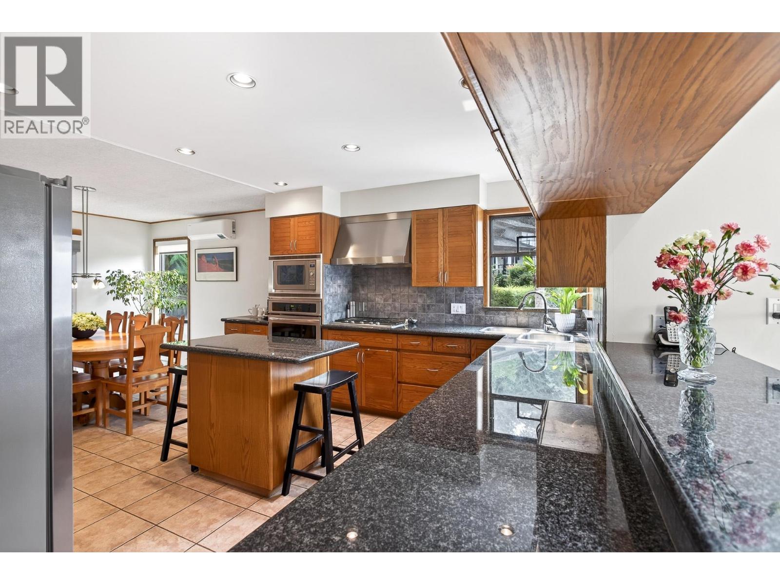 15 Crawford Bay, Port Moody, British Columbia  V3H 3N3 - Photo 18 - R3046765
