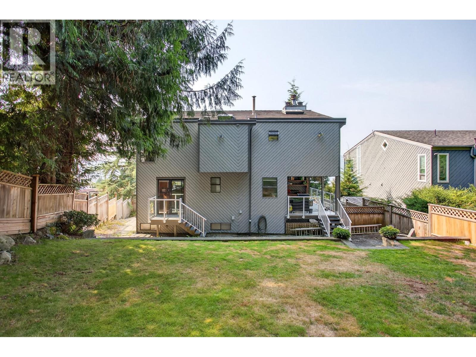 15 Crawford Bay, Port Moody, British Columbia  V3H 3N3 - Photo 37 - R3046765