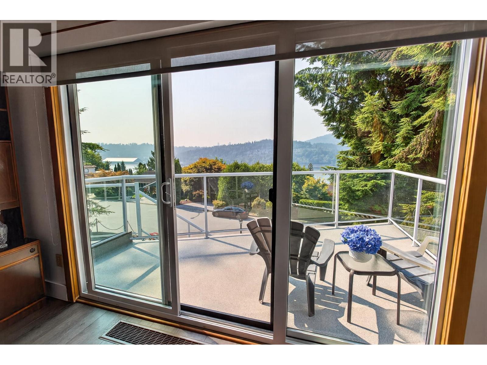 15 Crawford Bay, Port Moody, British Columbia  V3H 3N3 - Photo 7 - R3046765