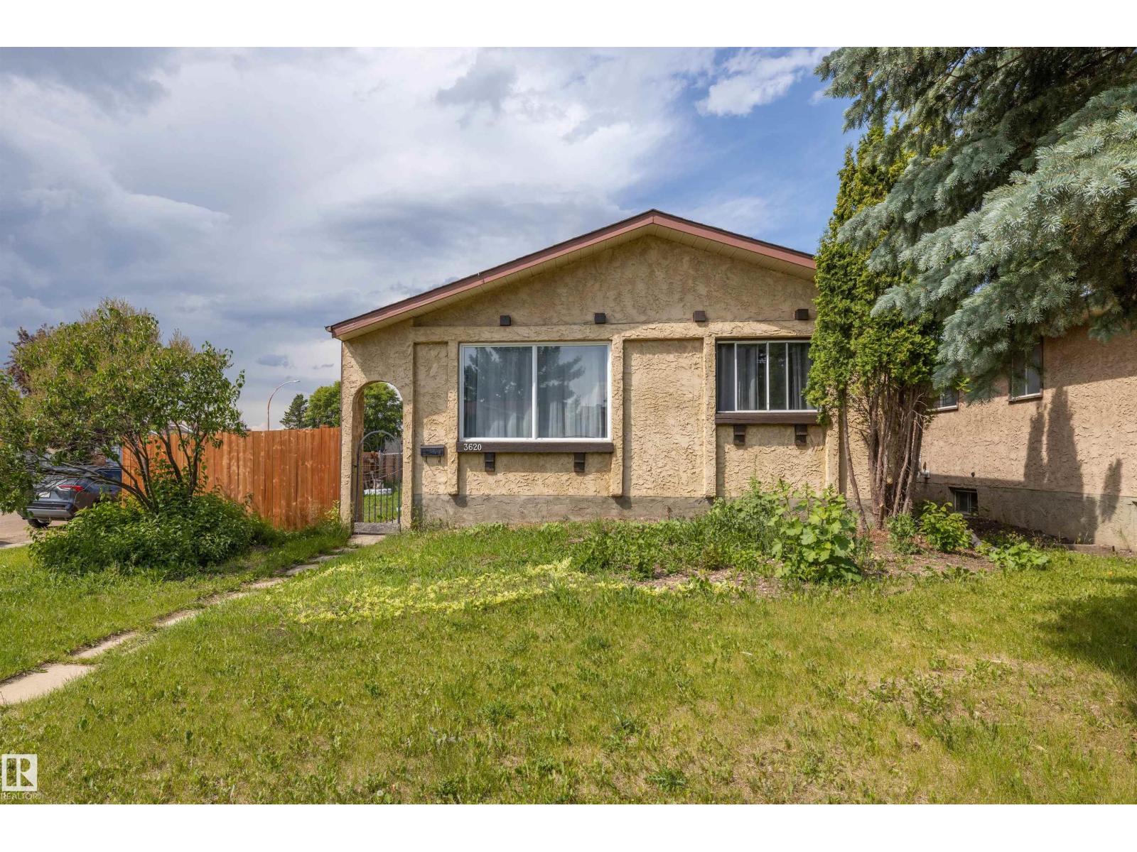 3620 42a Ave Nw, Edmonton, Alberta  T6L 4N7 - Photo 2 - E4457276