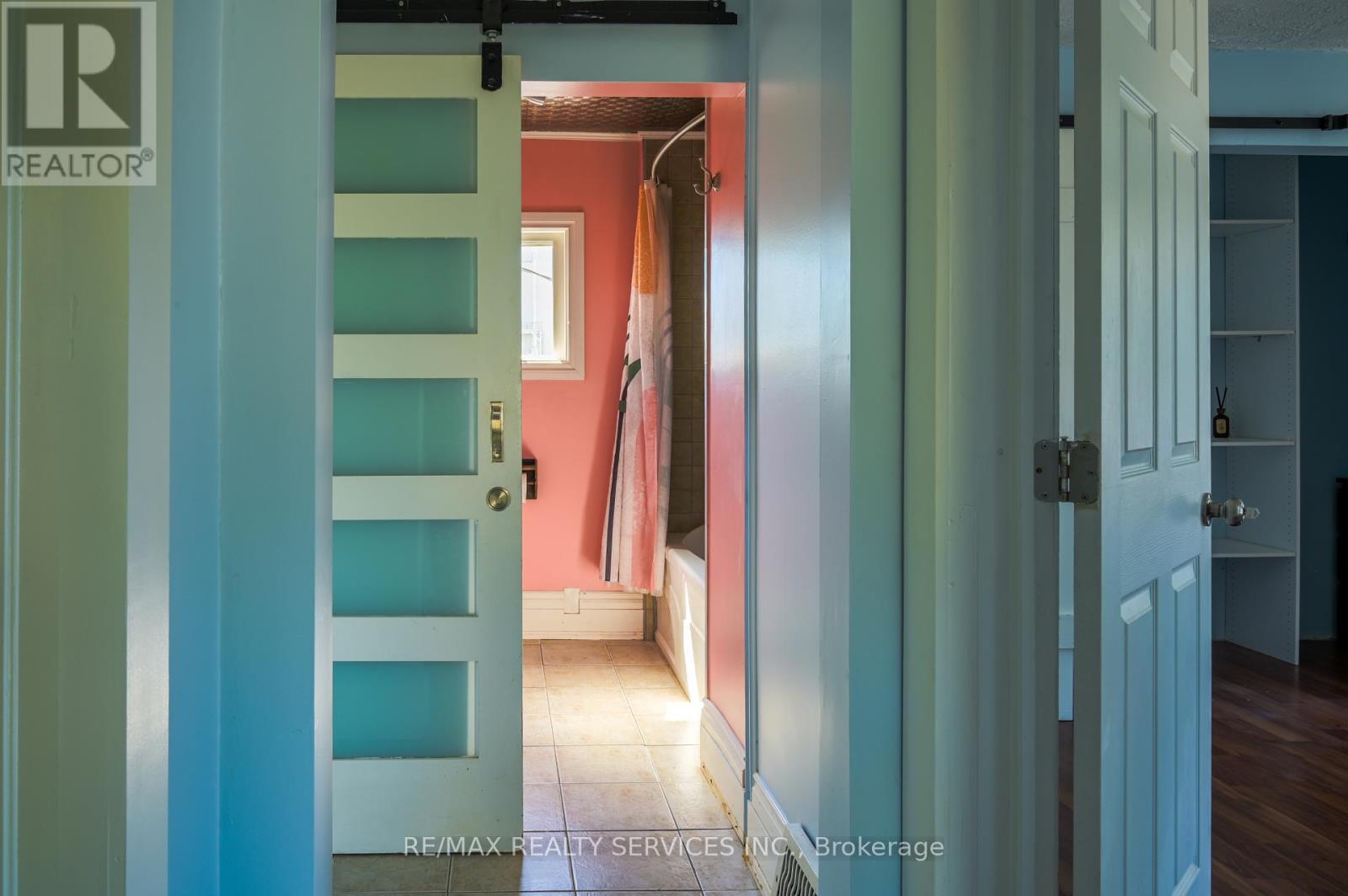 73 Brock Street, Woodstock, Ontario  N4S 3B7 - Photo 22 - X12397740