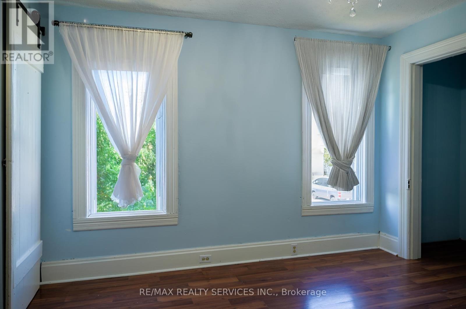 73 Brock Street, Woodstock, Ontario  N4S 3B7 - Photo 47 - X12397740