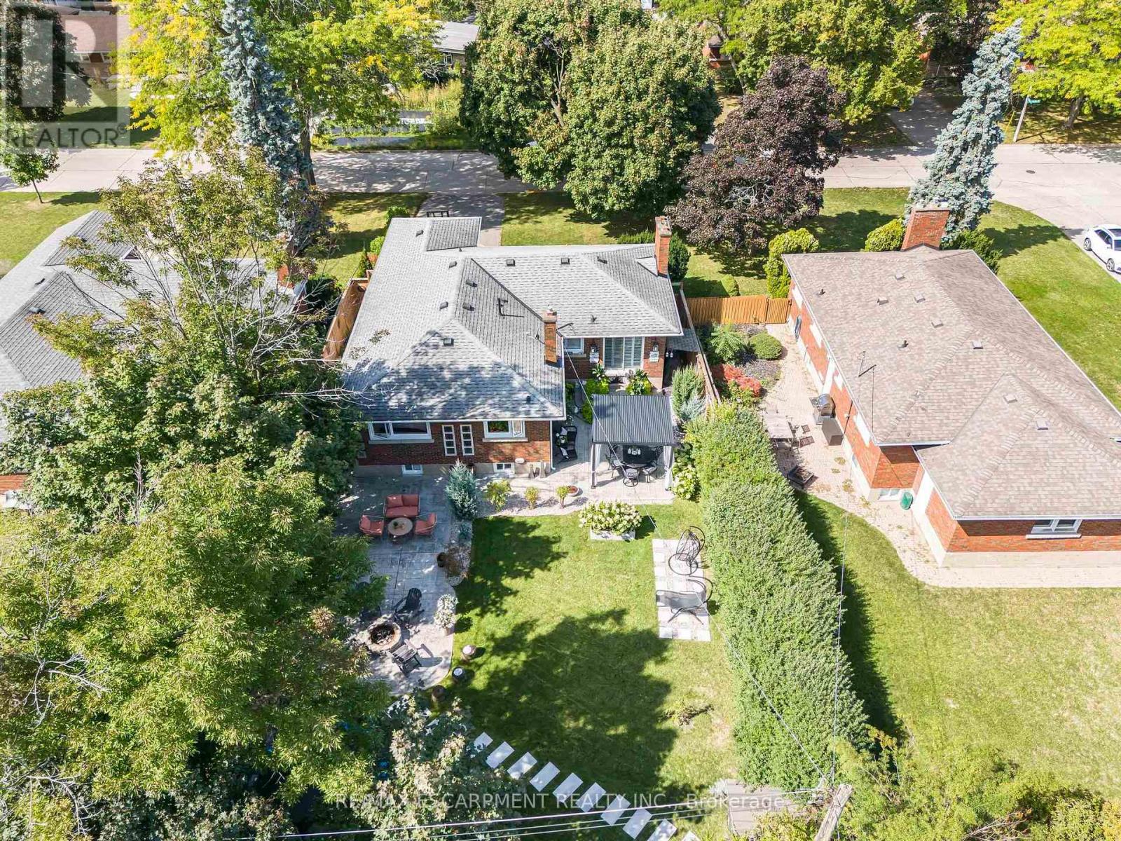 23 West Hampton Road, St. Catharines, Ontario  L2T 3E6 - Photo 47 - X12397782