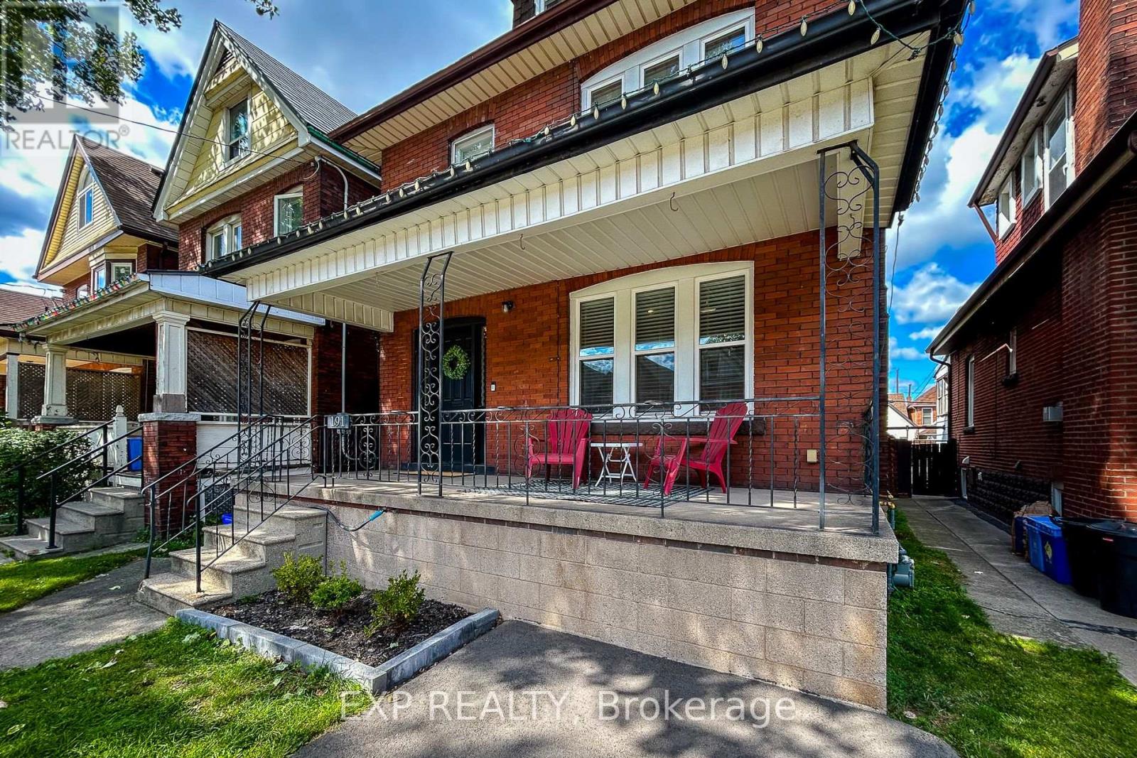 191 Stirton Street, Hamilton, Ontario  L8L 6G7 - Photo 3 - X12397812