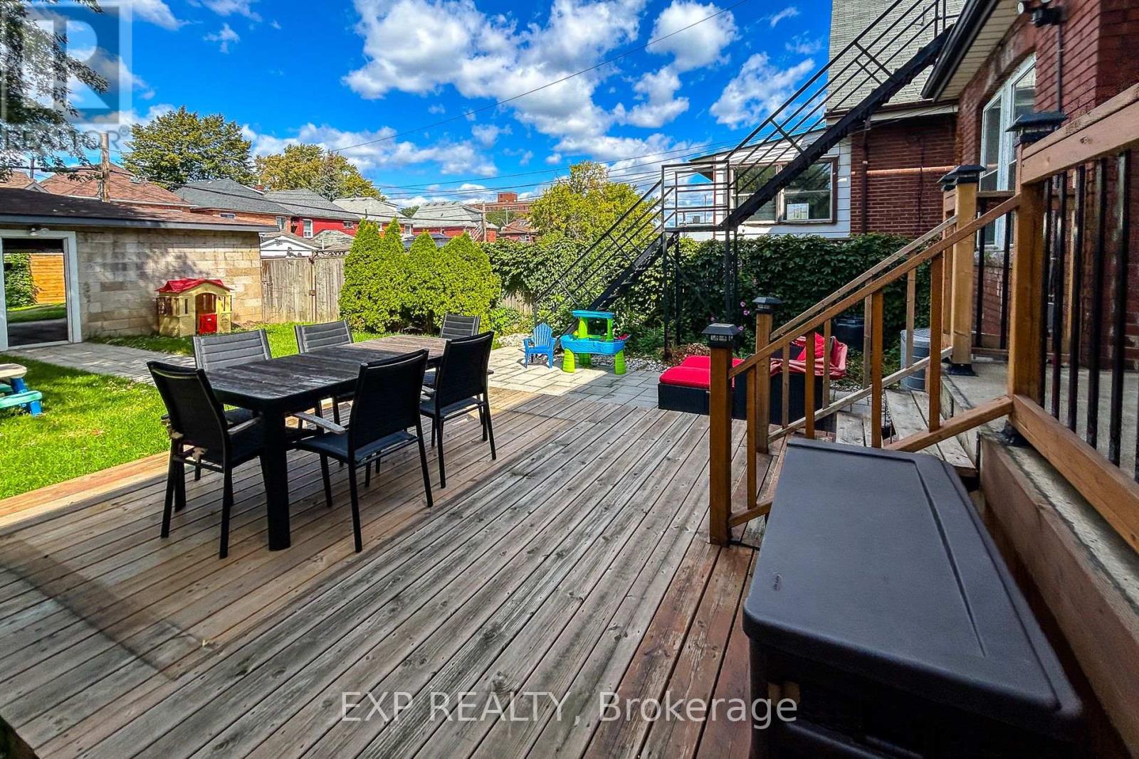 191 Stirton Street, Hamilton, Ontario  L8L 6G7 - Photo 32 - X12397812