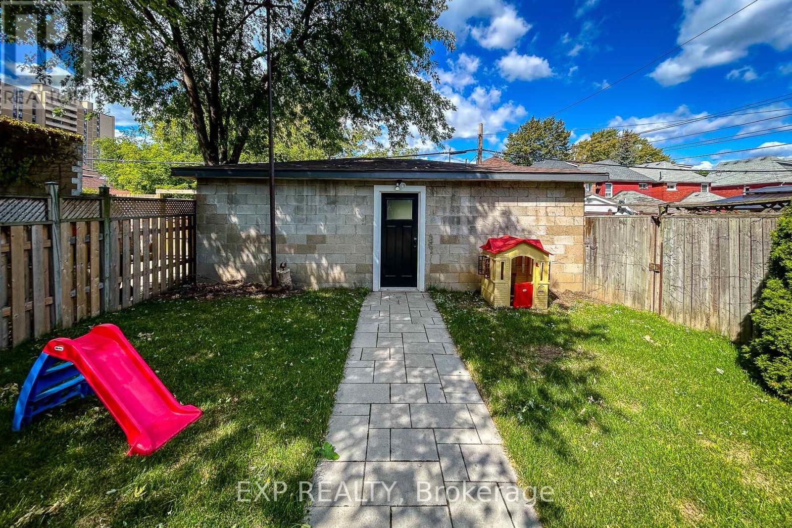 191 Stirton Street, Hamilton, Ontario  L8L 6G7 - Photo 33 - X12397812