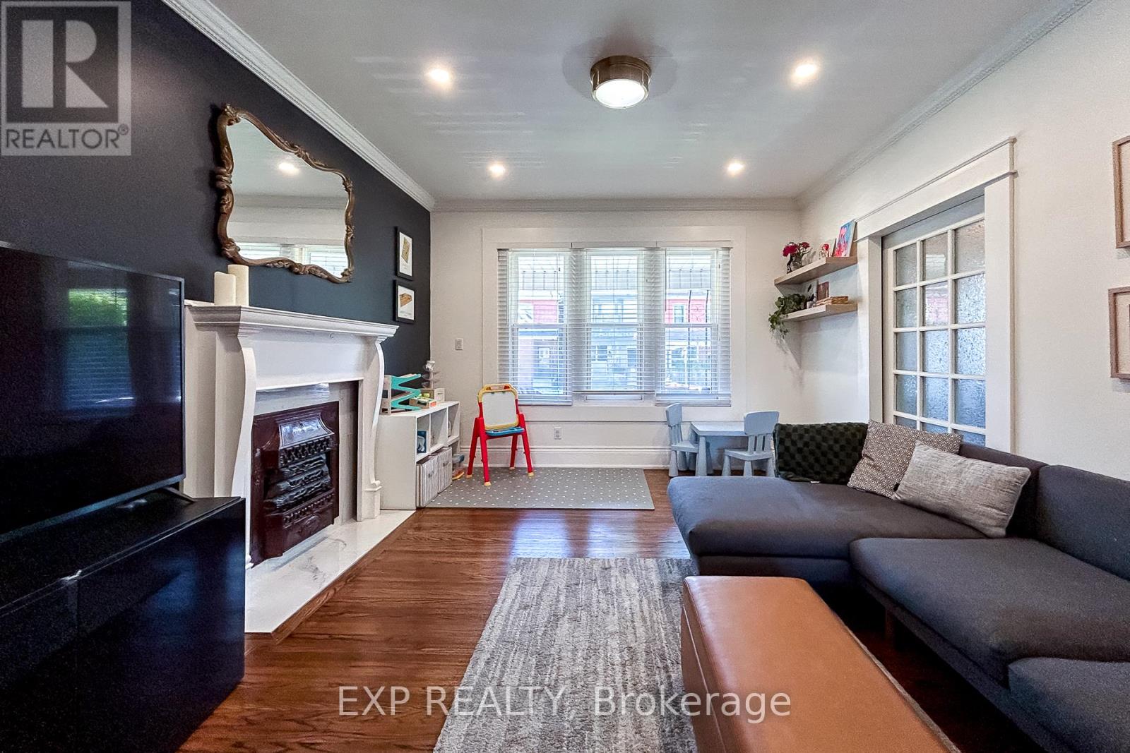 191 Stirton Street, Hamilton, Ontario  L8L 6G7 - Photo 7 - X12397812