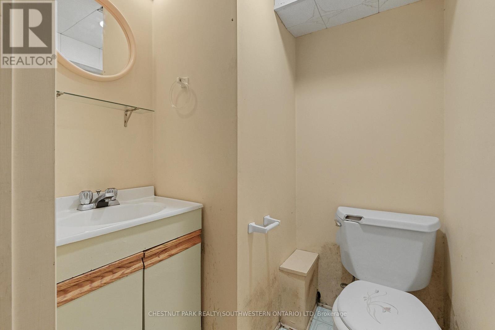 809 Smyth Road N, Ottawa, Ontario  K1G 1P2 - Photo 29 - X12397854