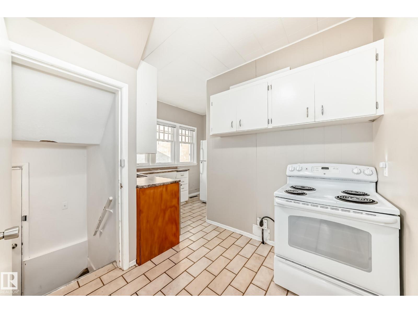 12605 107 Av Nw, Edmonton, Alberta  T5M 1Z5 - Photo 11 - E4443540