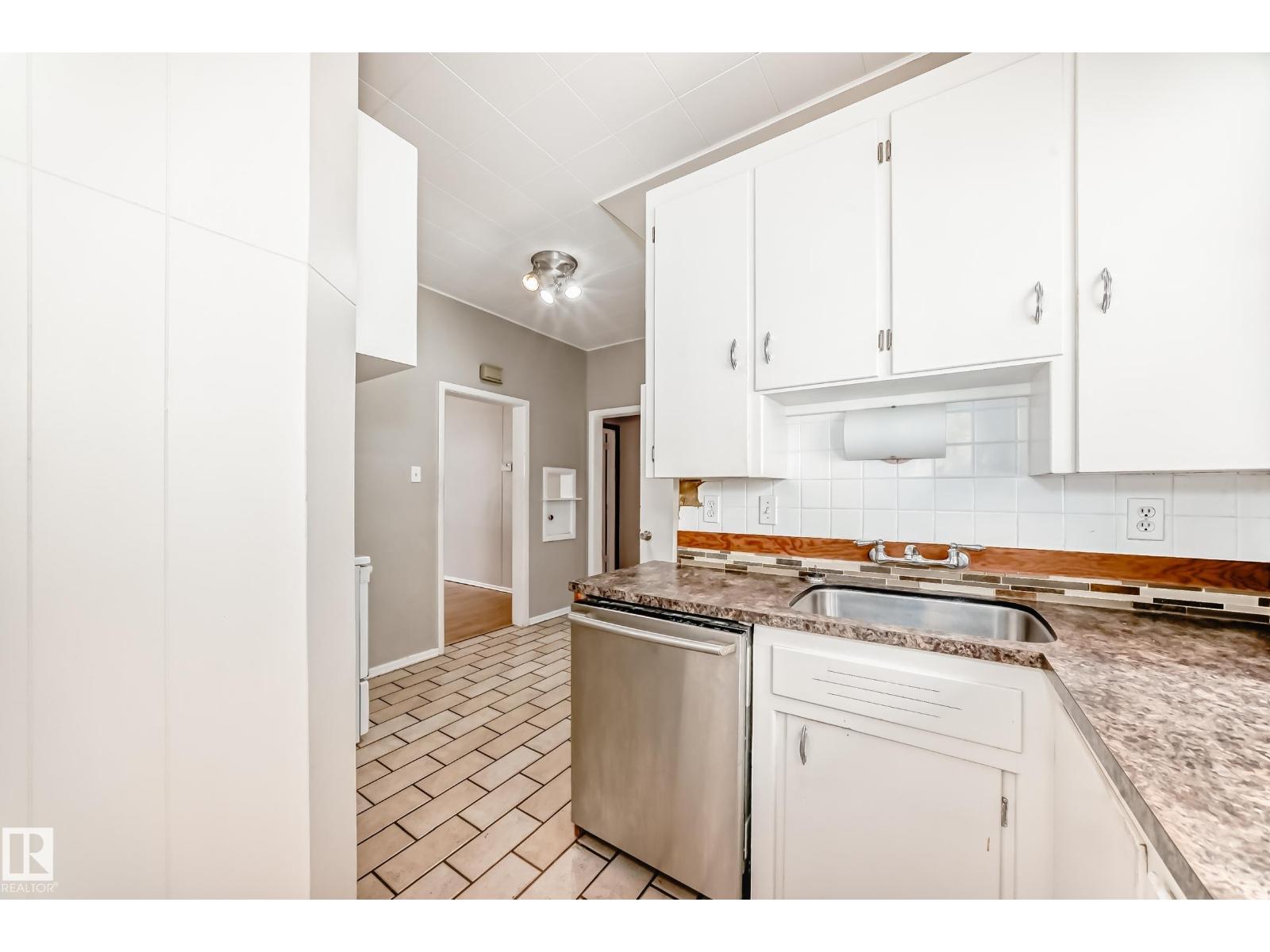 12605 107 Av Nw, Edmonton, Alberta  T5M 1Z5 - Photo 14 - E4443540