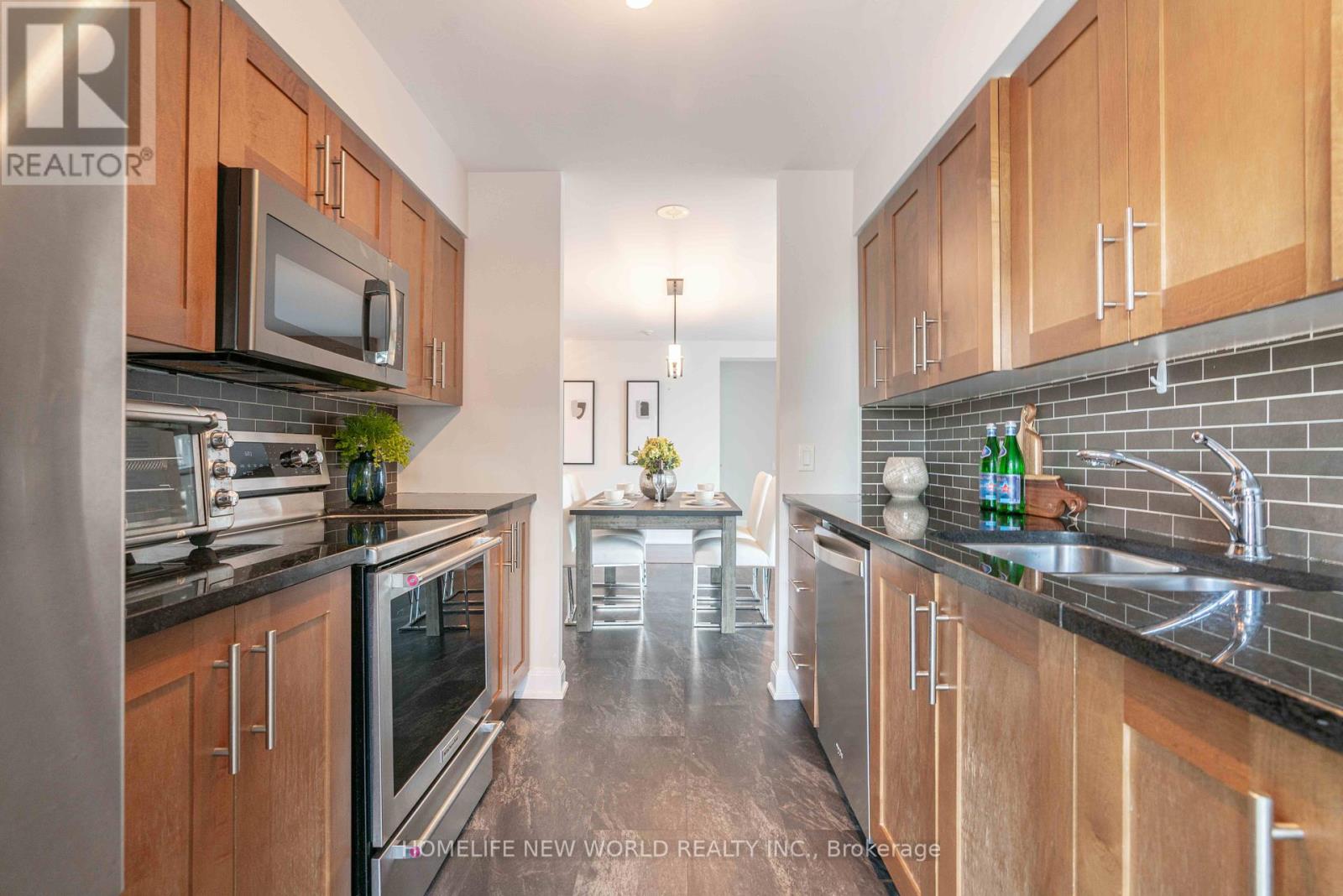 2105 - 2181 Yonge Street, Toronto (Mount Pleasant West), Ontario  M4S 3H7 - Photo 30 - C12337420