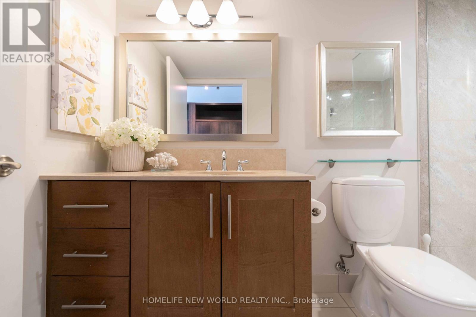 2105 - 2181 Yonge Street, Toronto (Mount Pleasant West), Ontario  M4S 3H7 - Photo 37 - C12337420