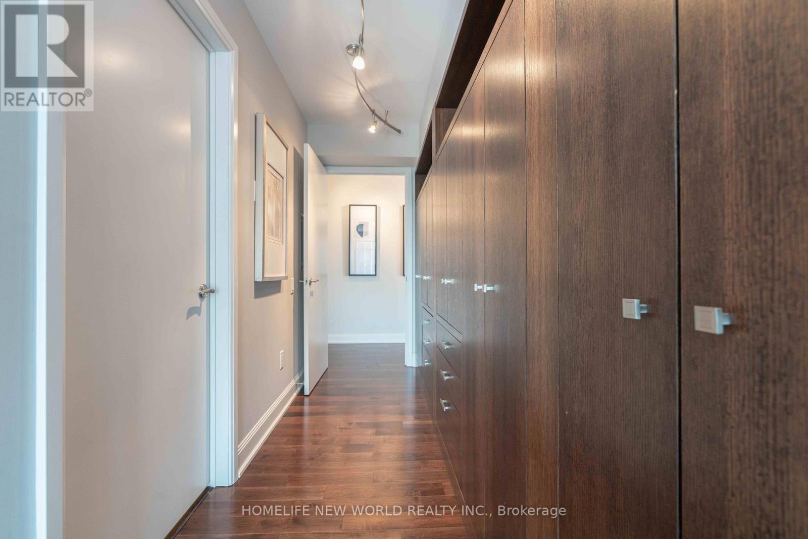 2105 - 2181 Yonge Street, Toronto (Mount Pleasant West), Ontario  M4S 3H7 - Photo 36 - C12337420