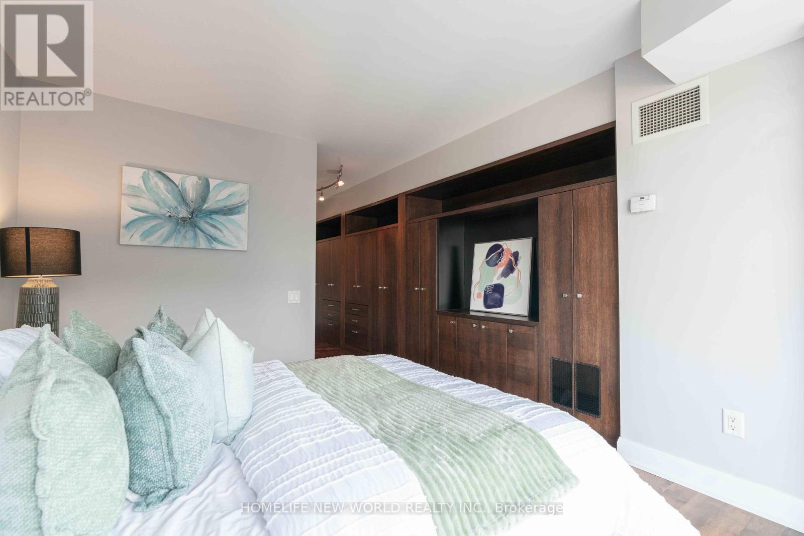 2105 - 2181 Yonge Street, Toronto (Mount Pleasant West), Ontario  M4S 3H7 - Photo 35 - C12337420