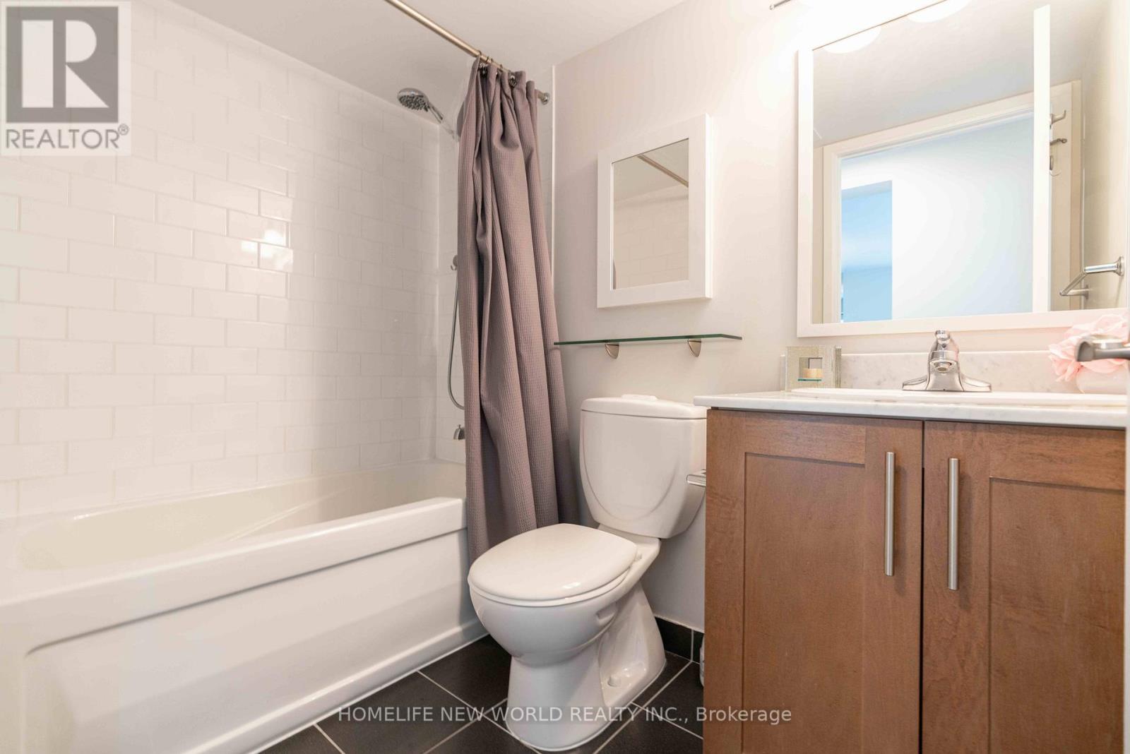 2105 - 2181 Yonge Street, Toronto (Mount Pleasant West), Ontario  M4S 3H7 - Photo 43 - C12337420