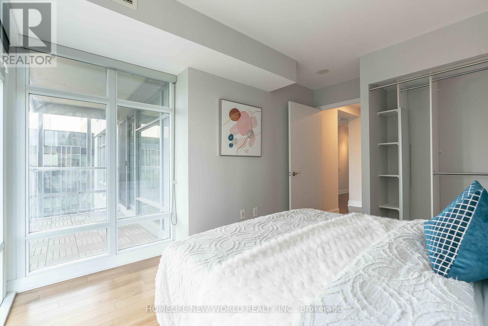 2105 - 2181 Yonge Street, Toronto (Mount Pleasant West), Ontario  M4S 3H7 - Photo 42 - C12337420