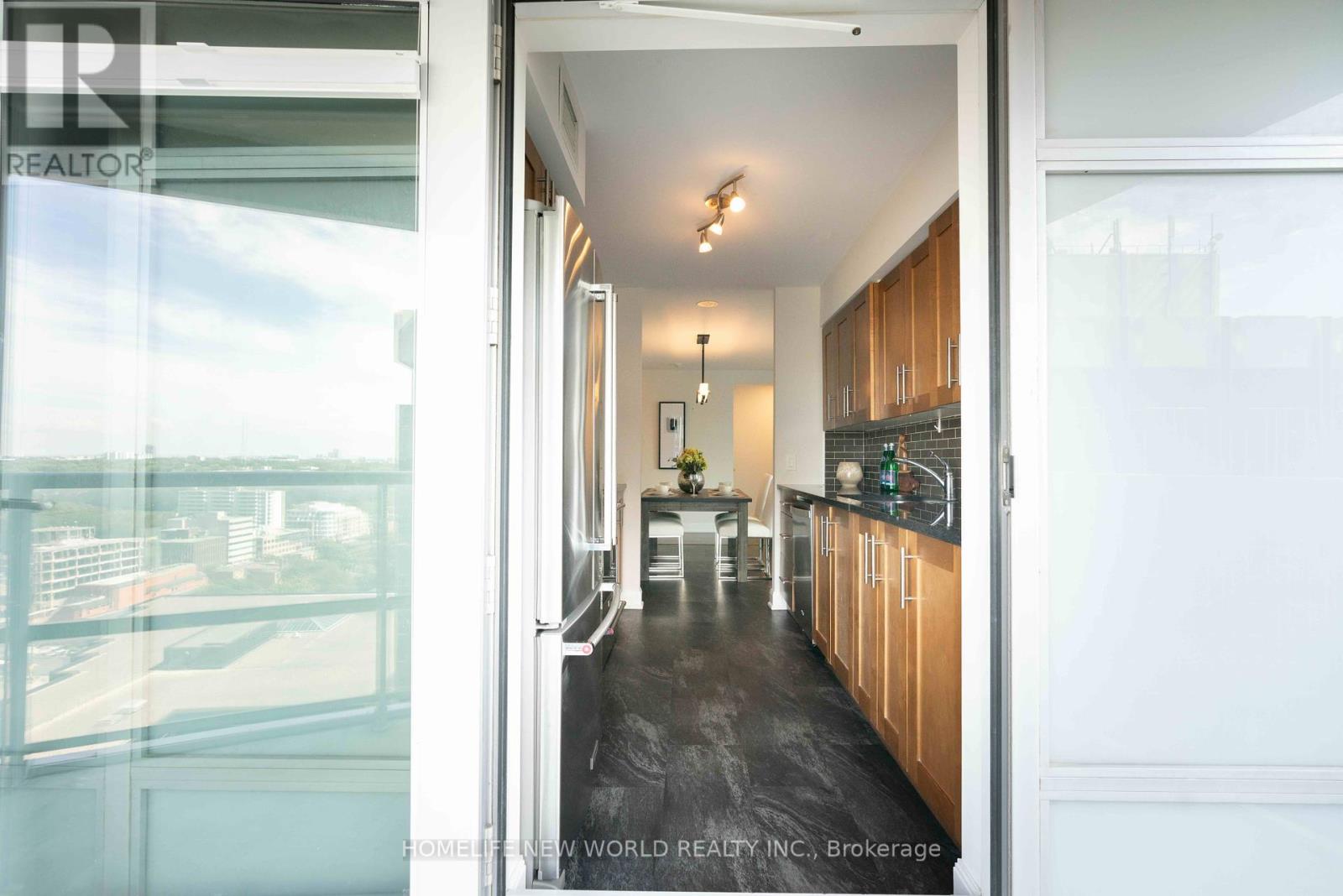 2105 - 2181 Yonge Street, Toronto (Mount Pleasant West), Ontario  M4S 3H7 - Photo 47 - C12337420