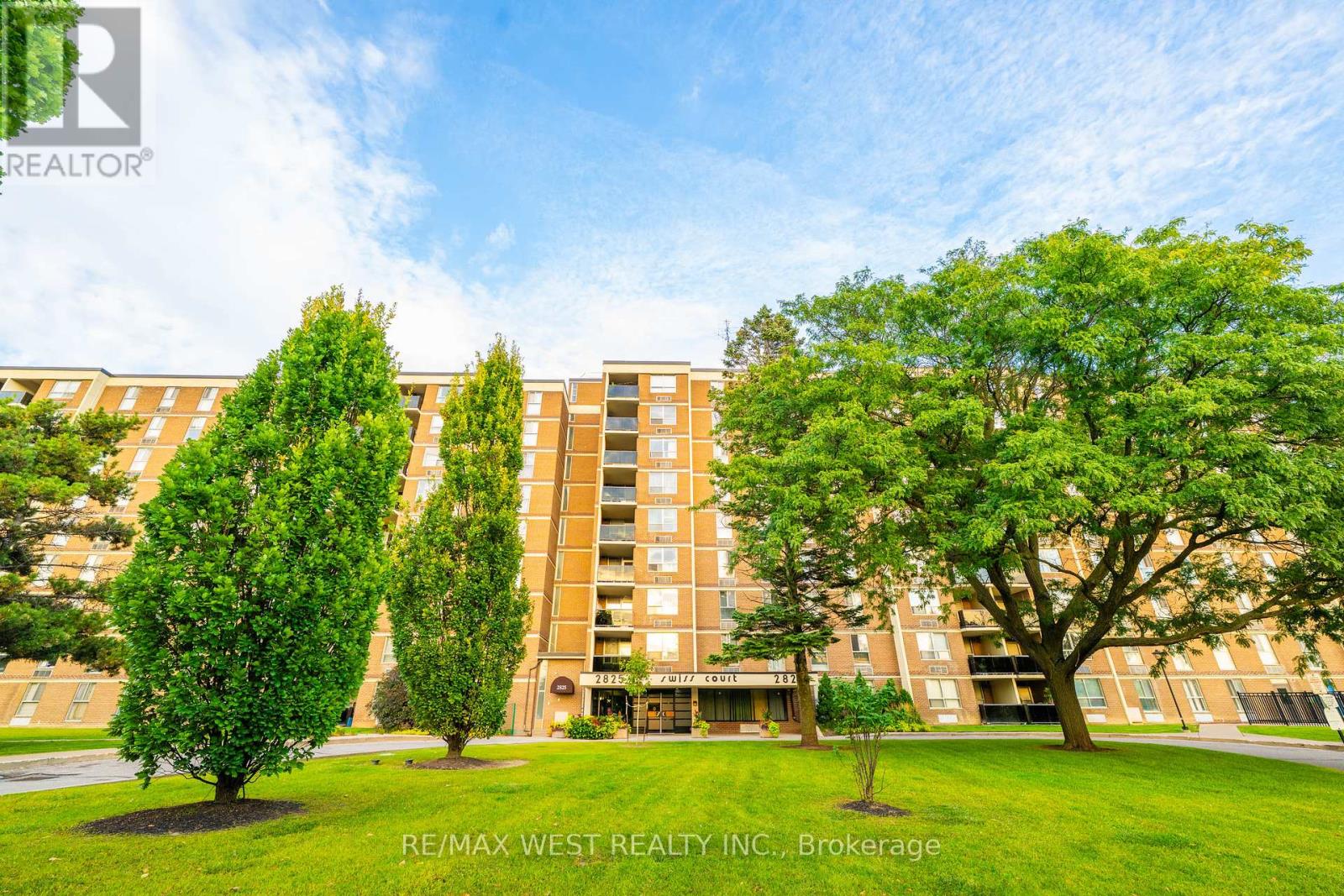 Property at 102 - 2825 ISLINGTON AVENUE image