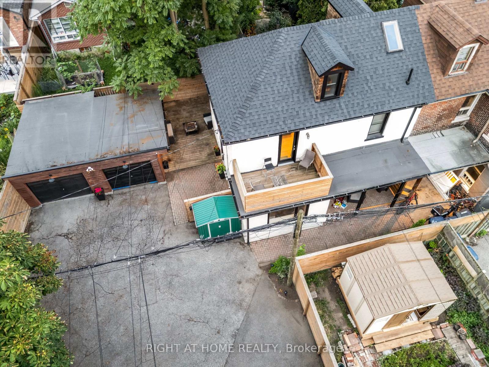 377 Lansdowne Avenue, Toronto, Ontario  M6H 3Y2 - Photo 2 - C12397738