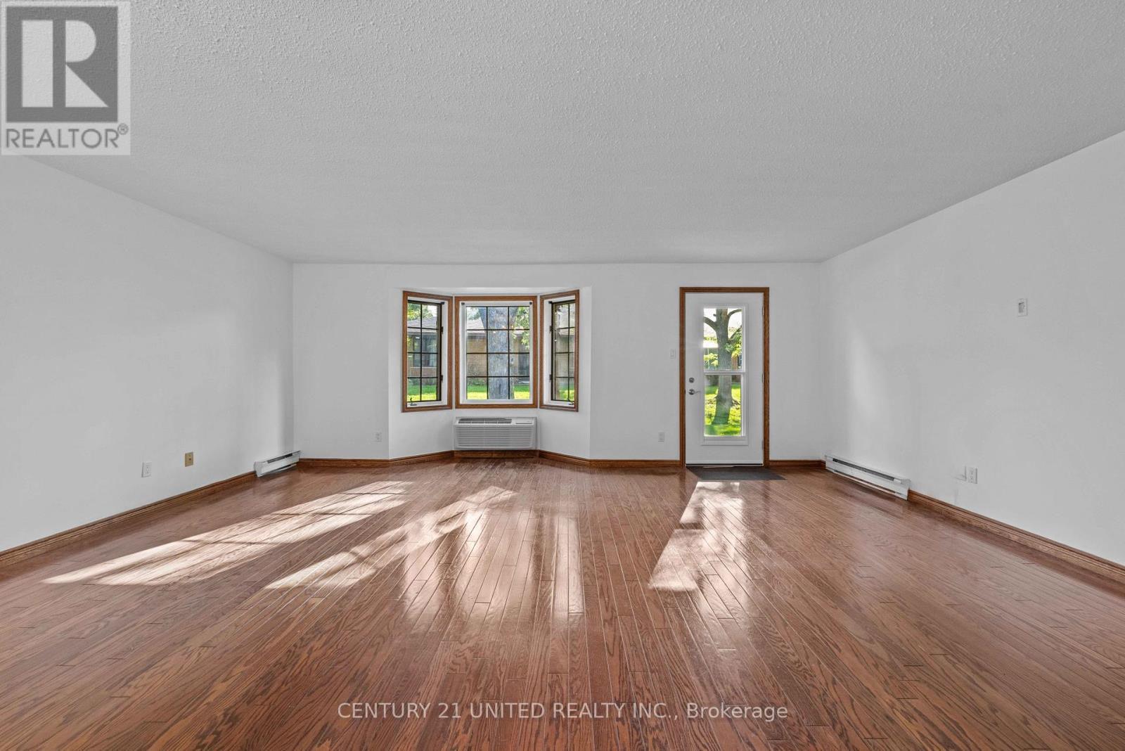 8 - 21 Paddock Wood, Peterborough, Ontario  K9H 7H2 - Photo 12 - X12397997