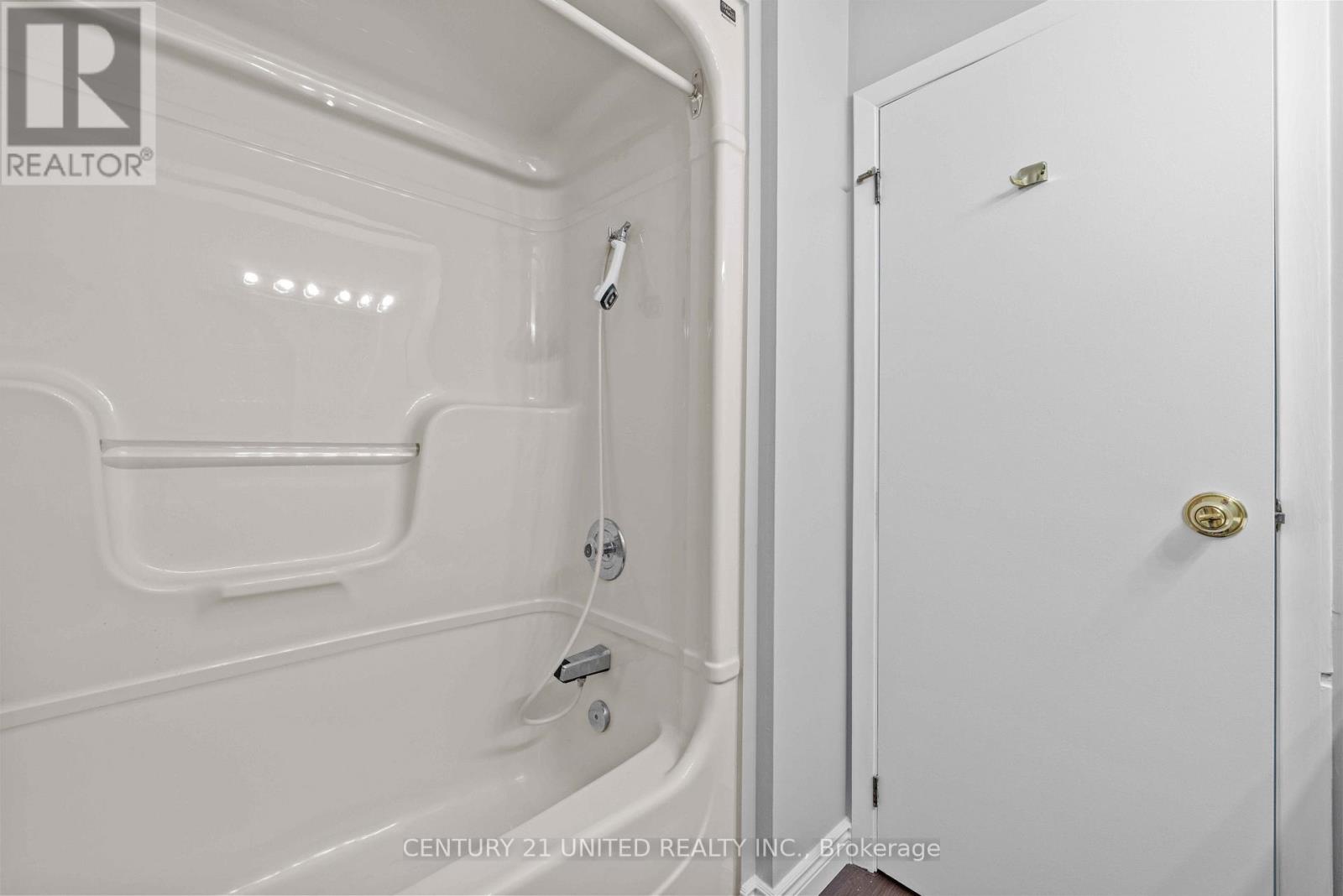 8 - 21 Paddock Wood, Peterborough, Ontario  K9H 7H2 - Photo 17 - X12397997