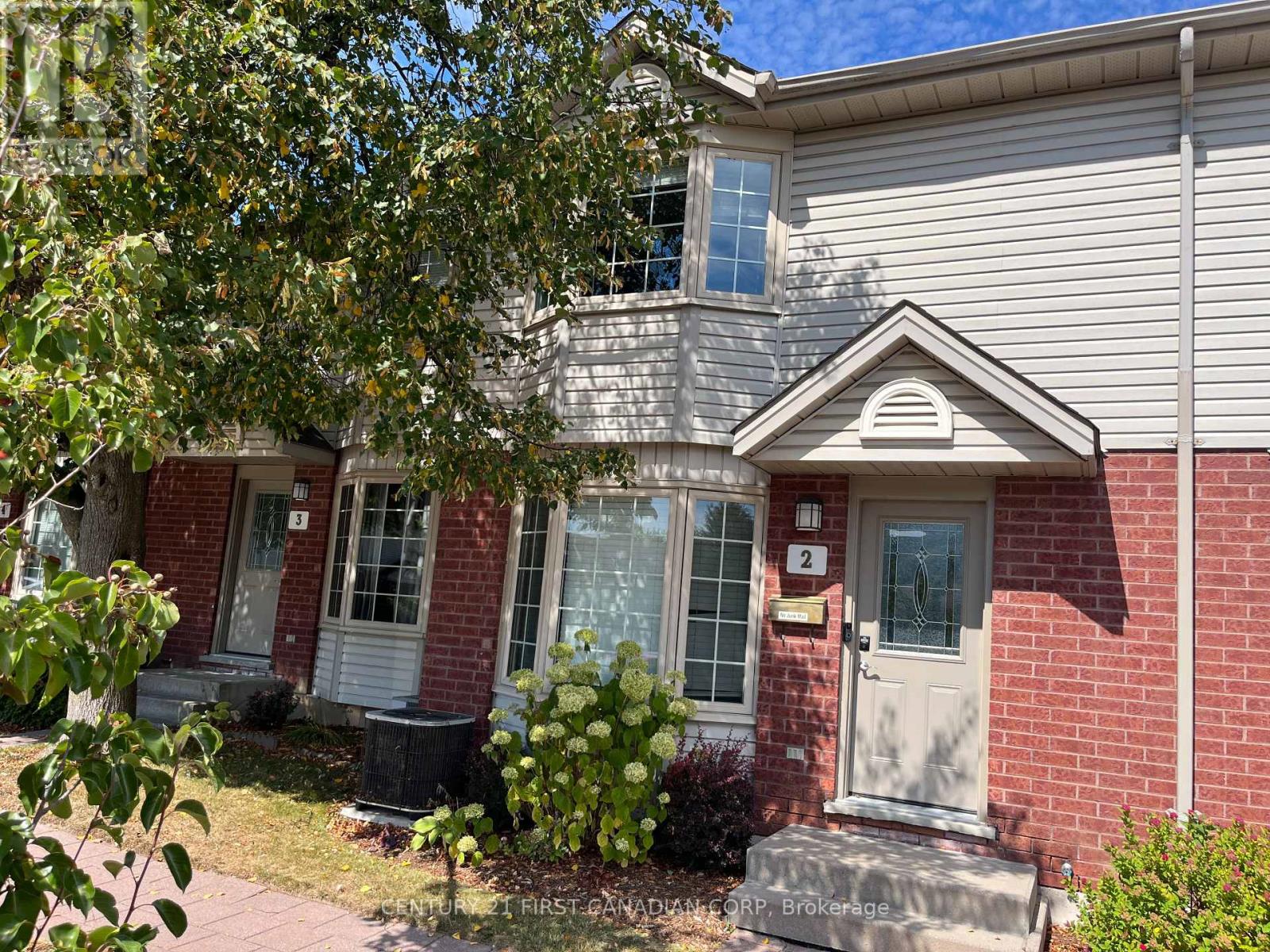 2 - 70 CHAPMAN COURT, London North, Ontario