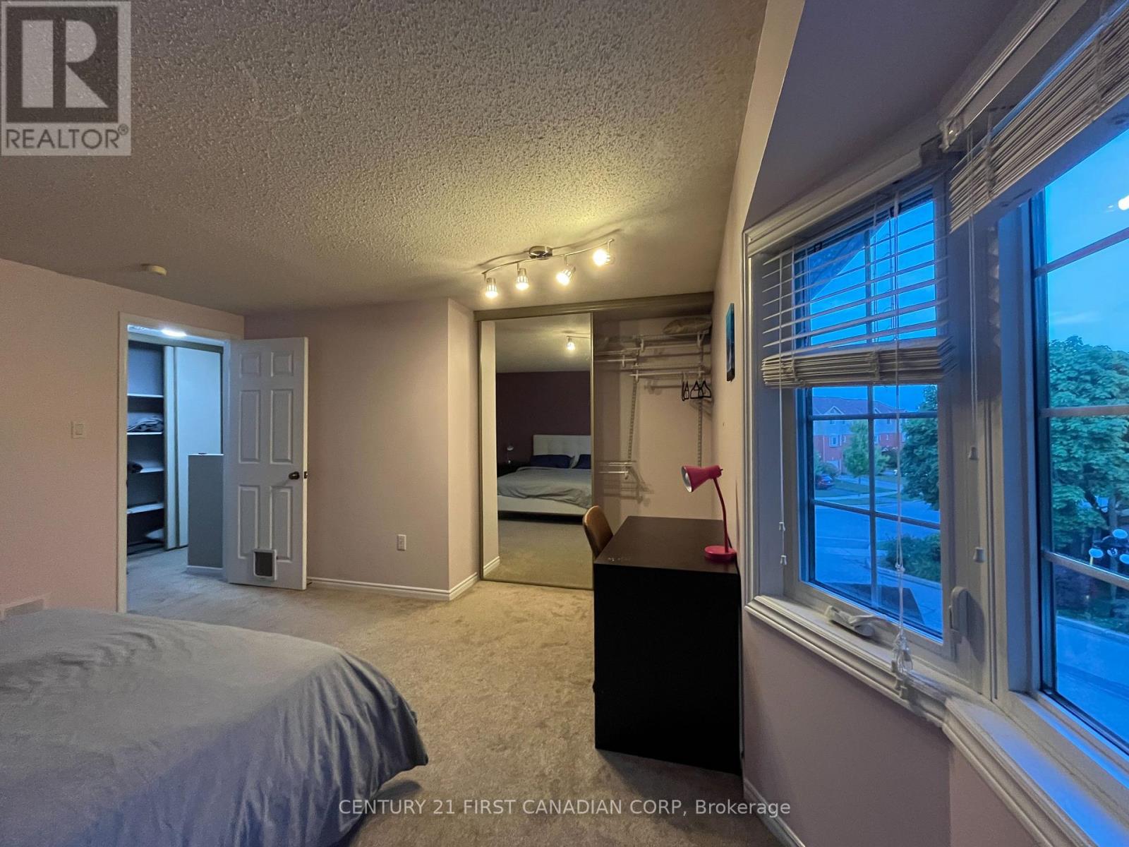2 - 70 Chapman Court, London North, Ontario  N6G 4Z4 - Photo 8 - X12397973