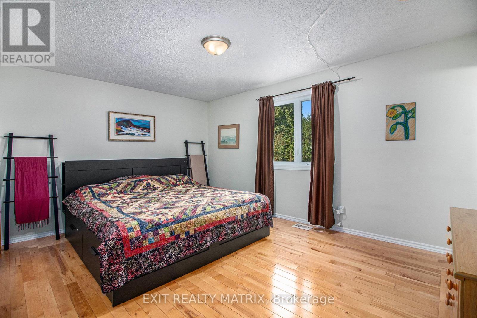 73 George Street, Russell, Ontario  K4R 1C2 - Photo 9 - X12397991