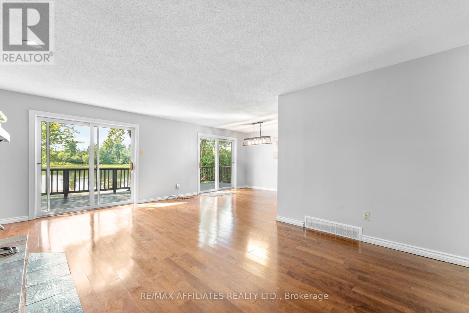 1278 Bayview Drive, Ottawa, Ontario  K0A 3M0 - Photo 12 - X12398008