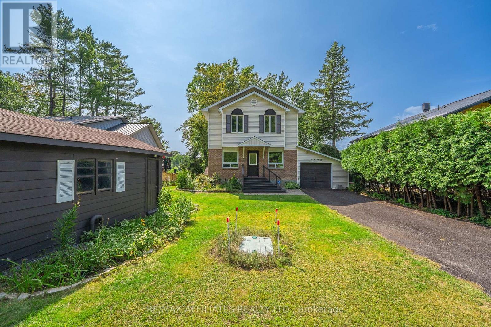 1278 Bayview Drive, Ottawa, Ontario  K0A 3M0 - Photo 3 - X12398008
