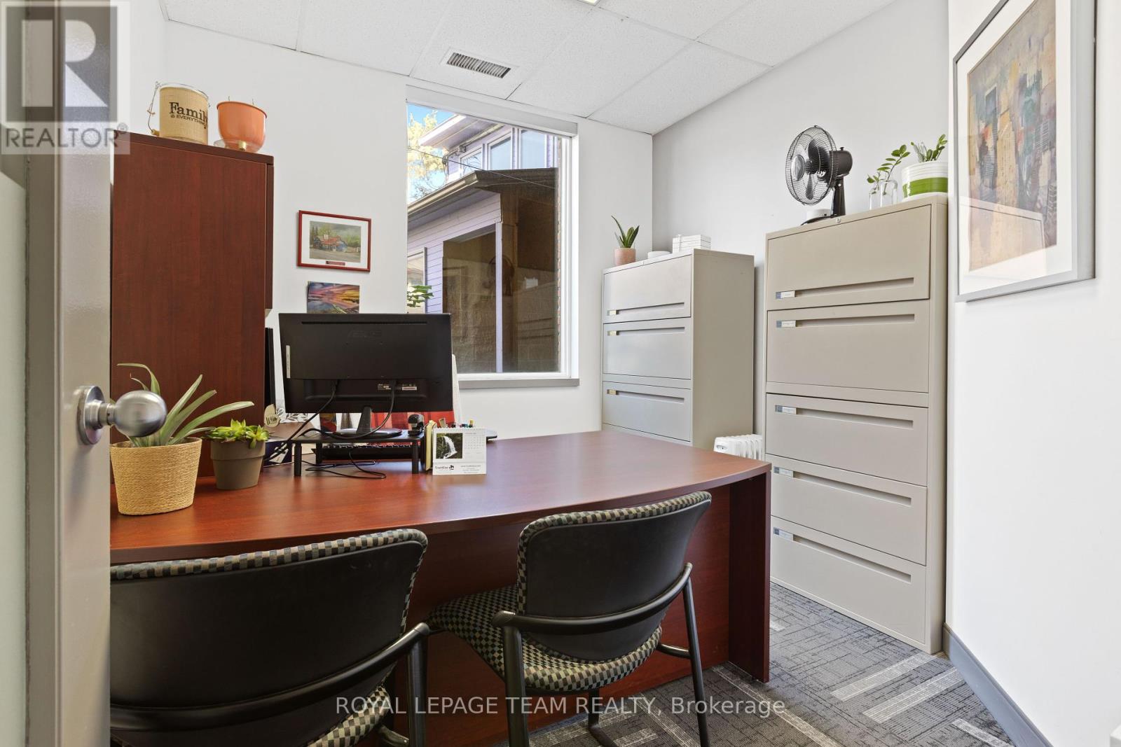 365 Richmond Road, Ottawa, Ontario  K2A 0E7 - Photo 23 - X12398028