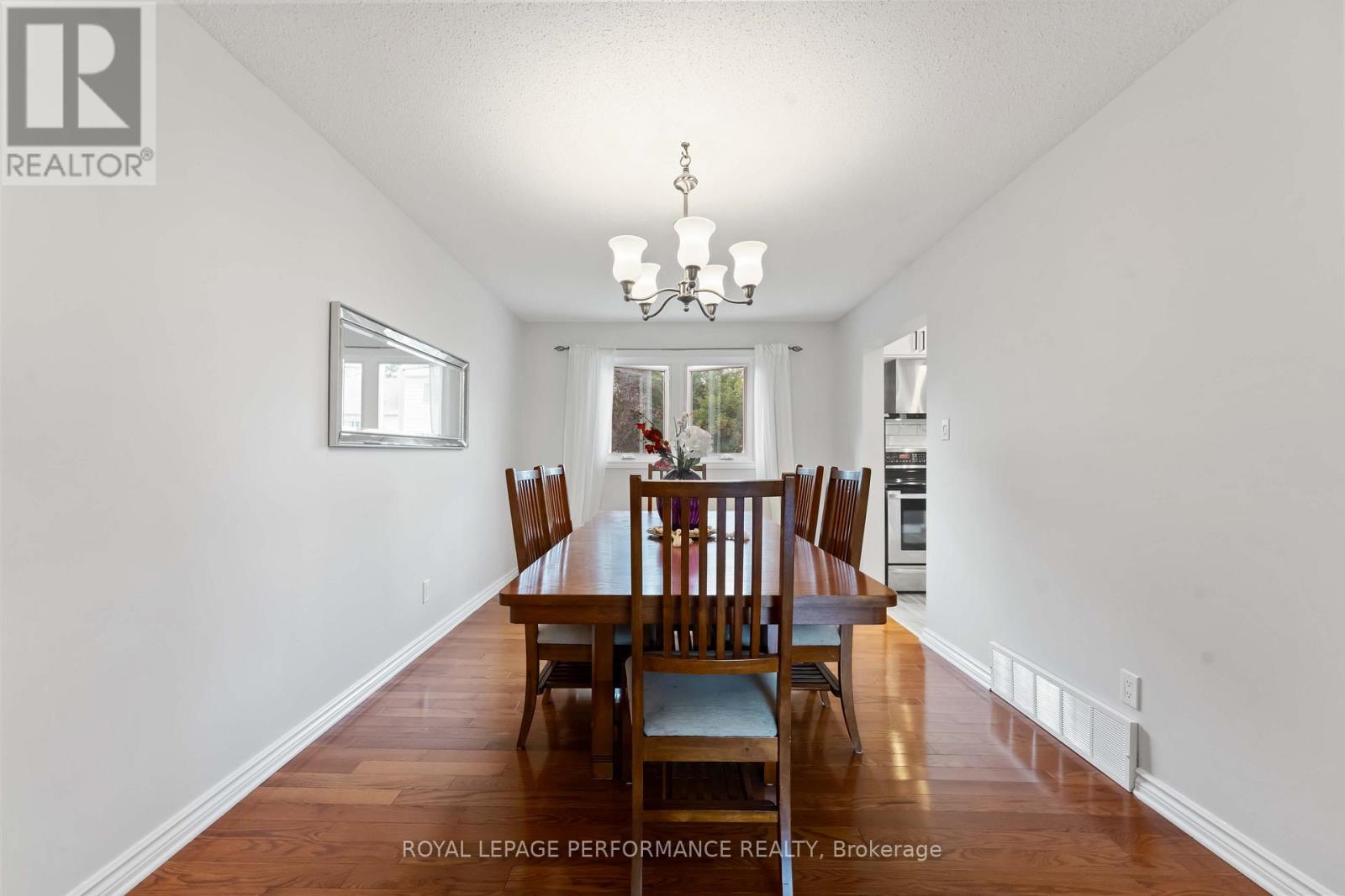 6345 Mattice Avenue N, Ottawa, Ontario  K1C 2G1 - Photo 13 - X12398081