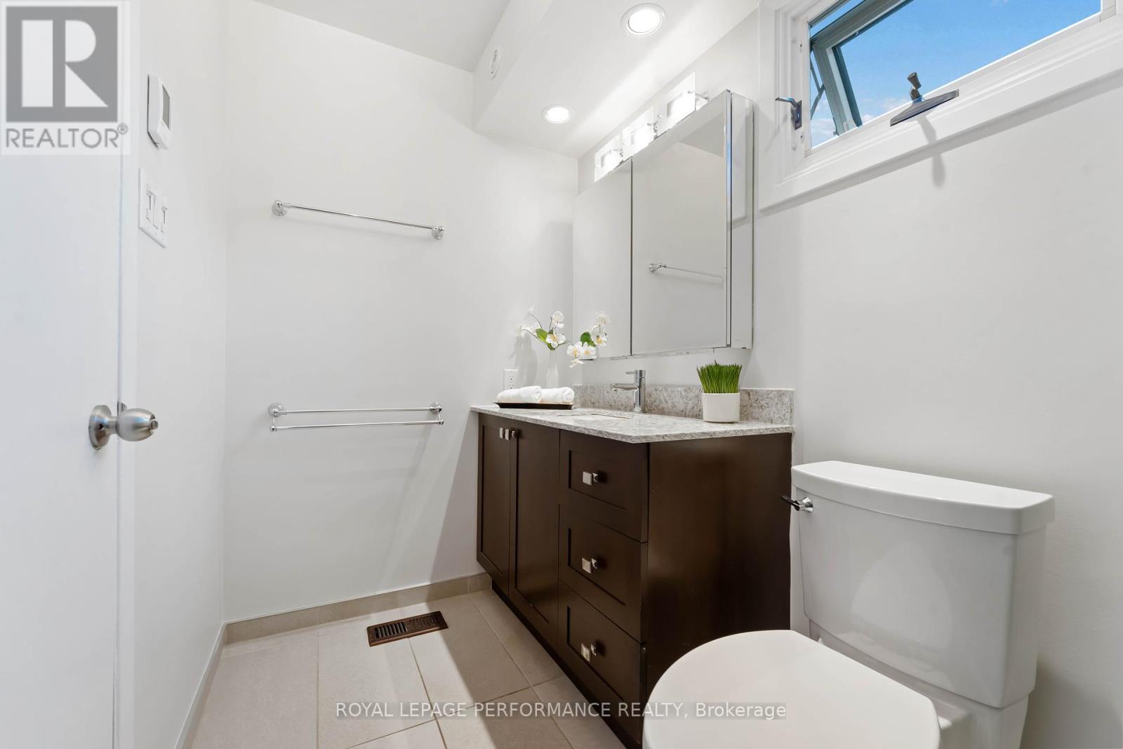 6345 Mattice Avenue N, Ottawa, Ontario  K1C 2G1 - Photo 27 - X12398081