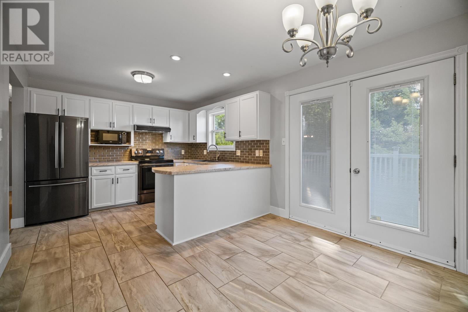 140 Westridge Crescent, Hillsboro, Prince Edward Island  C1A 9E7 - Photo 9 - 202523078